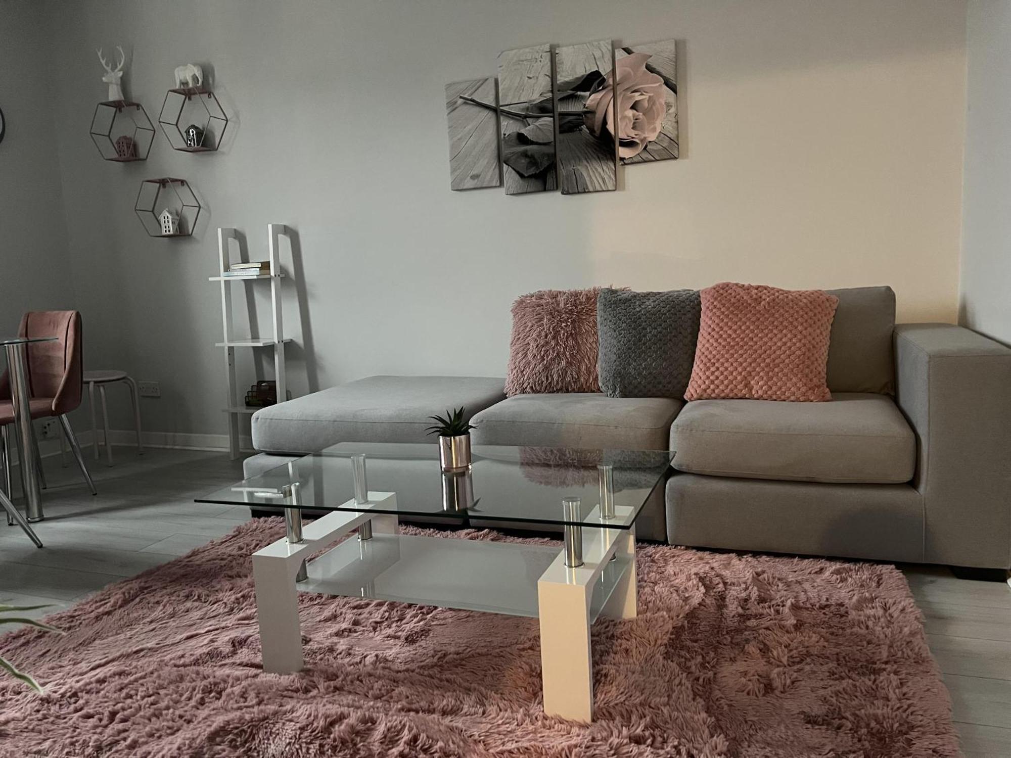 Captivating 2-Bed Apartment In Kirkcaldy Kültér fotó