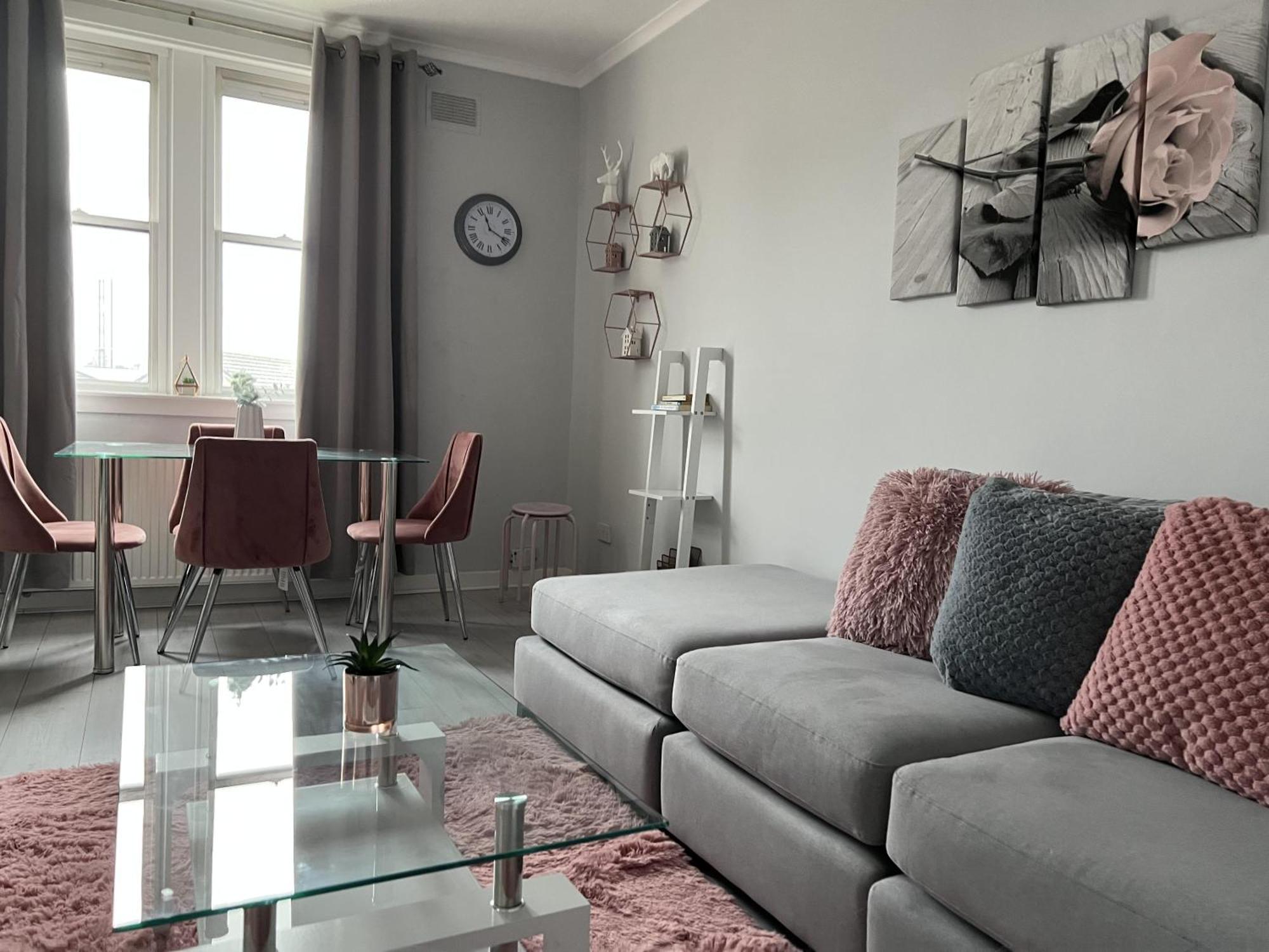 Captivating 2-Bed Apartment In Kirkcaldy Kültér fotó